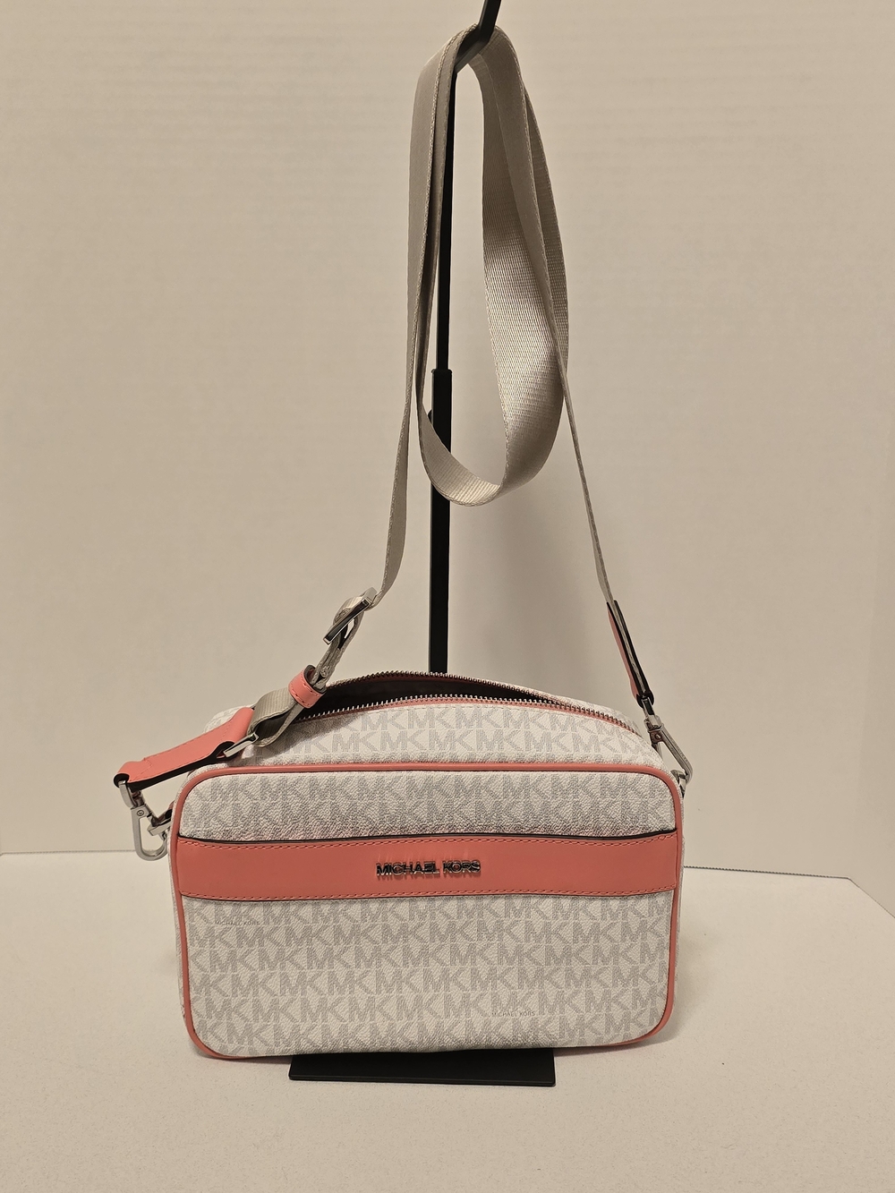 Michael Kors Large Kenley Signature Crossbody Bag In Grapefruit